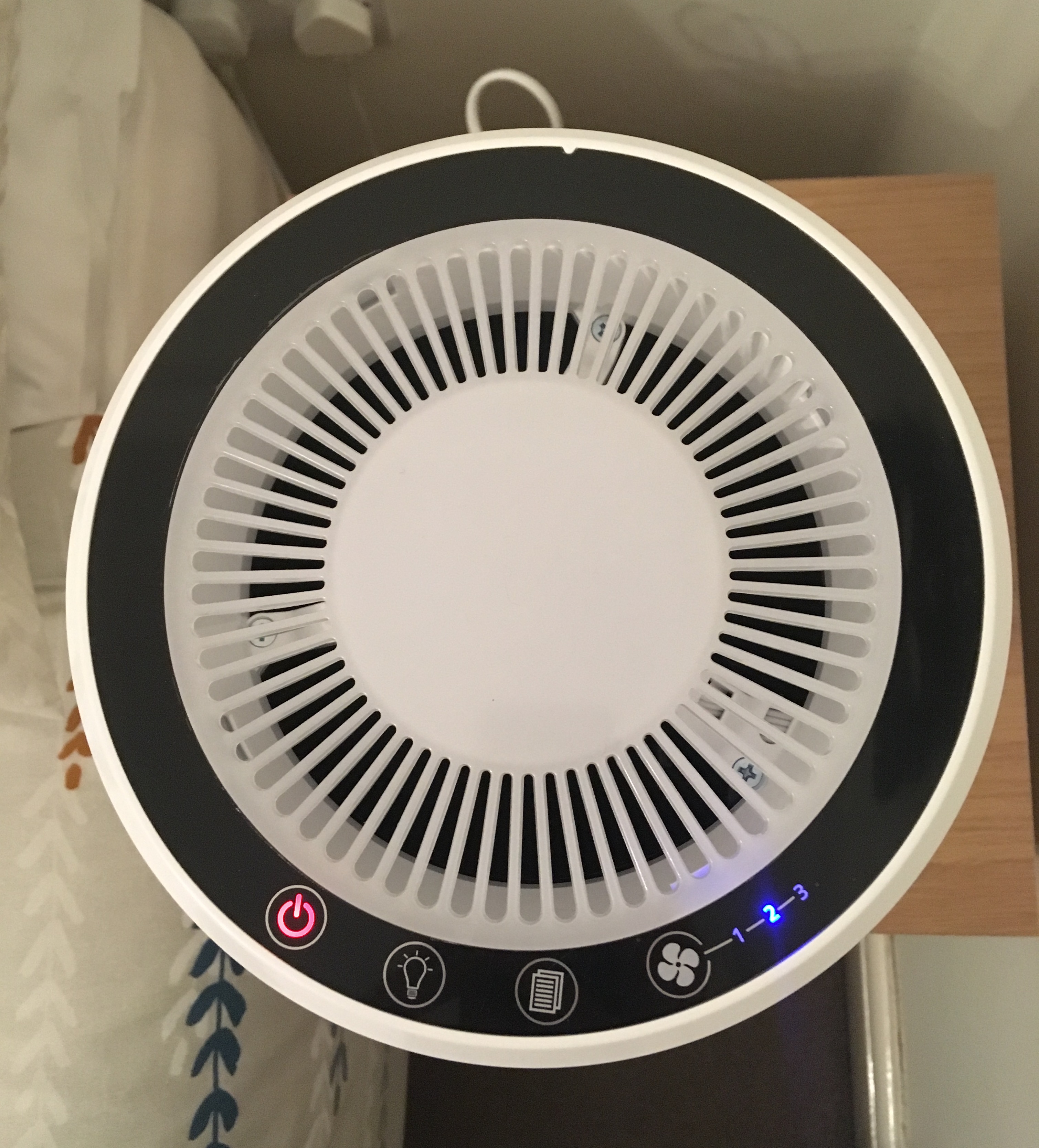 A birds-eye image of the top of the air purifier.
